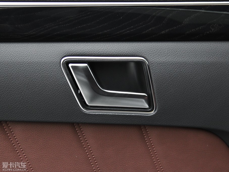 2015YE E 260L \ӺA