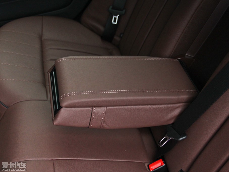 2015YE E 260L \ӺA