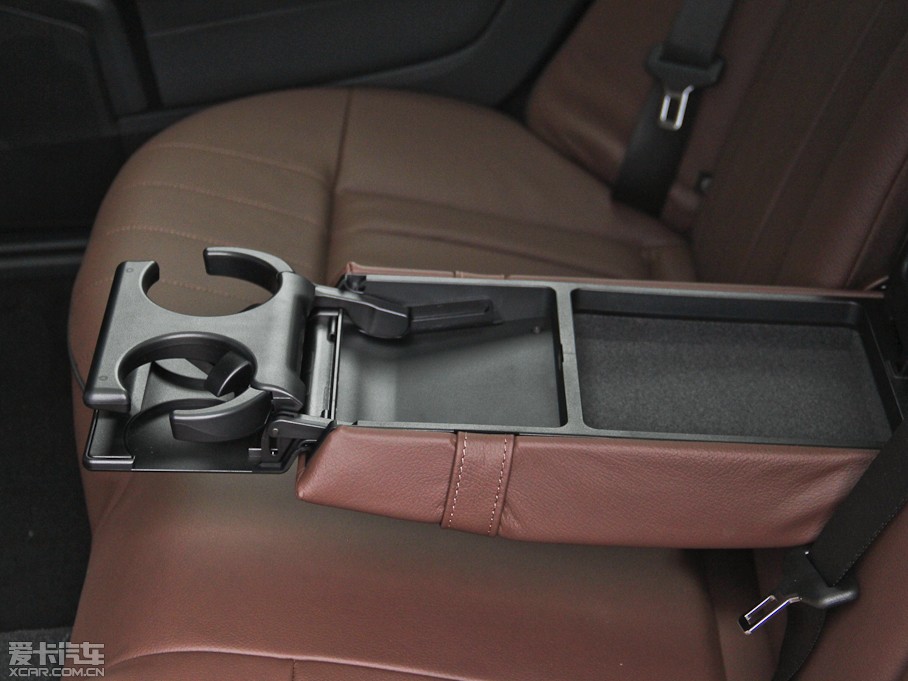 2015YE E 260L \ӺA