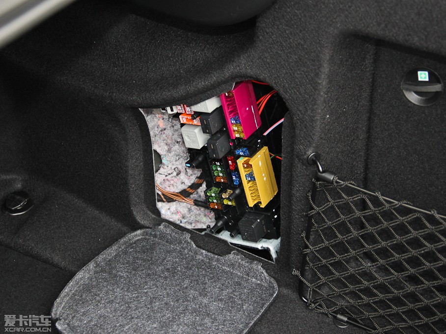 2015YE E 260L \ӺA