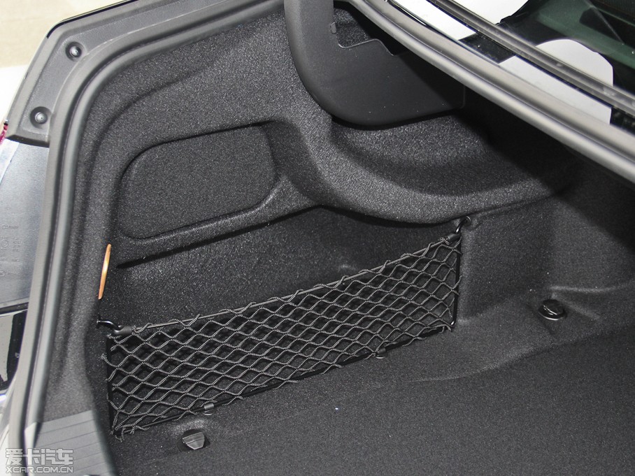 2015YE(j) E 260L \(yn)(dng)A