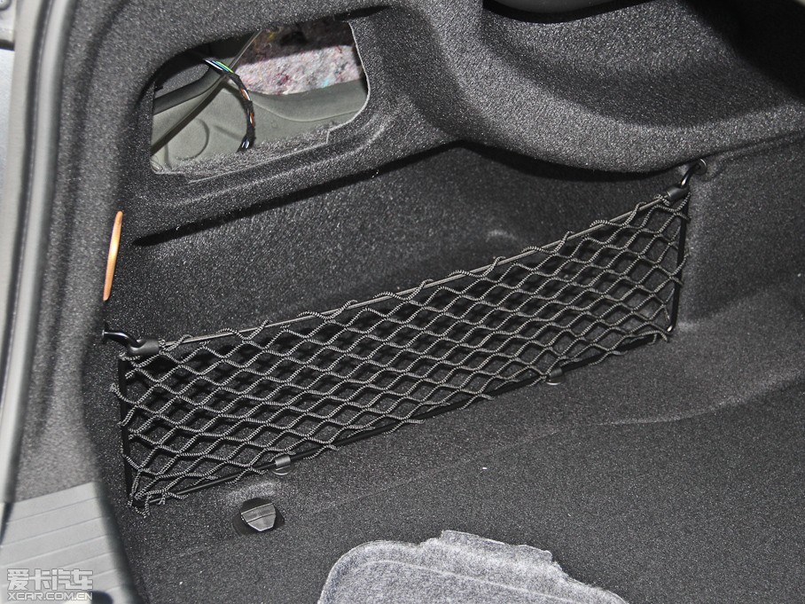 2015YE E 260L \ӺA