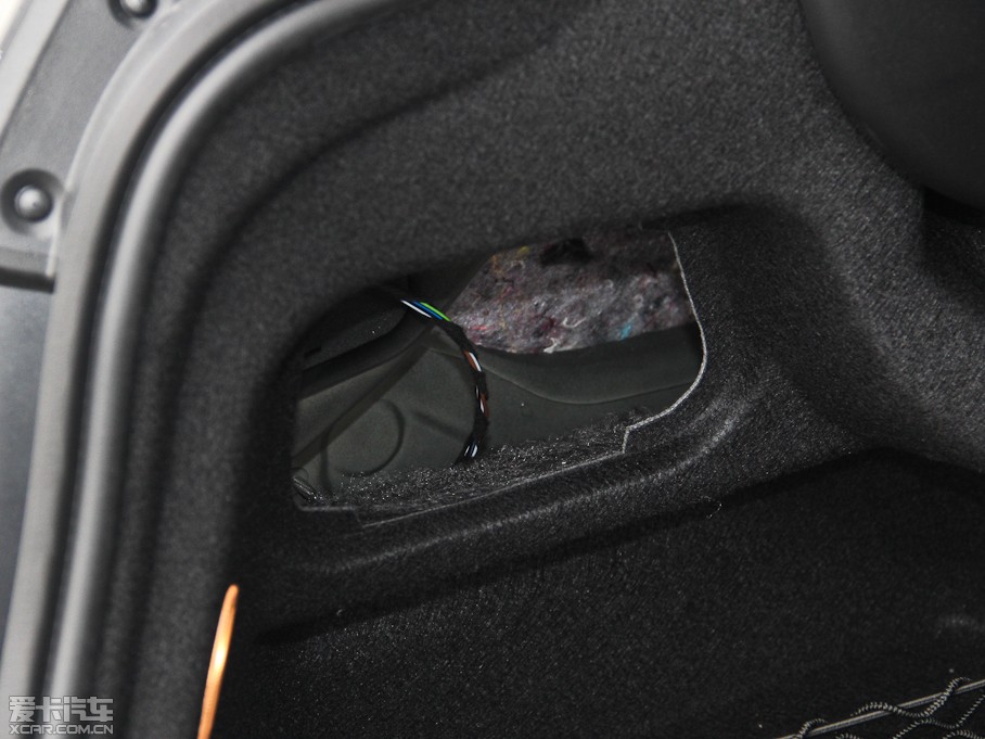 2015YE E 260L \ӺA