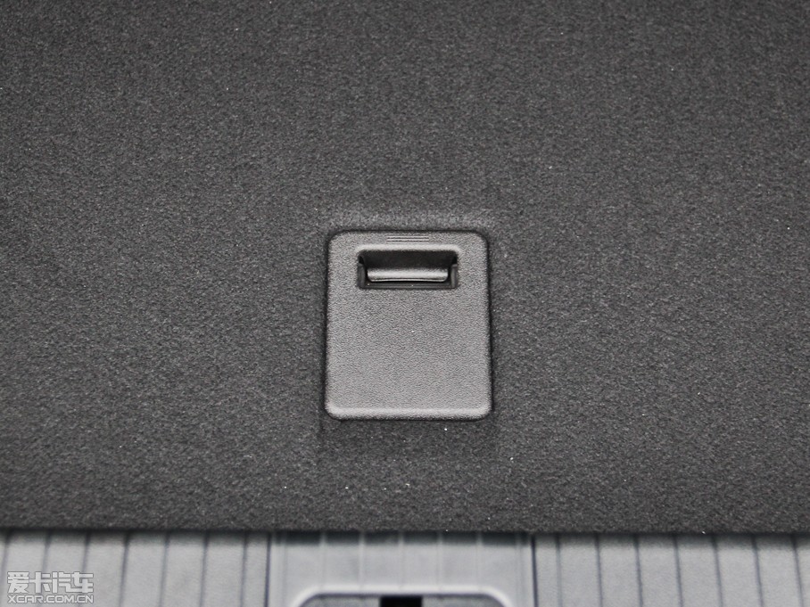 2015YE E 260L \ӺA