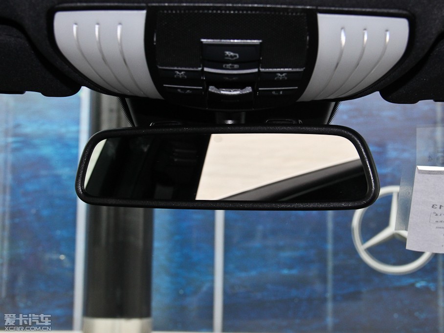 2015YE E 260L \ӺA