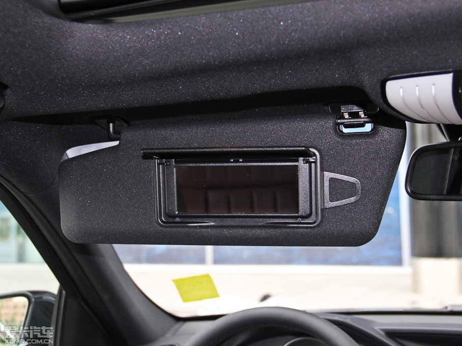 2015YE E 260L \ӺA