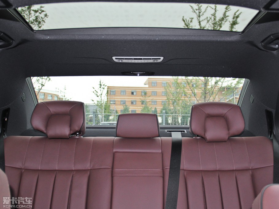 2015YE(j) E 260L \(yn)(dng)A