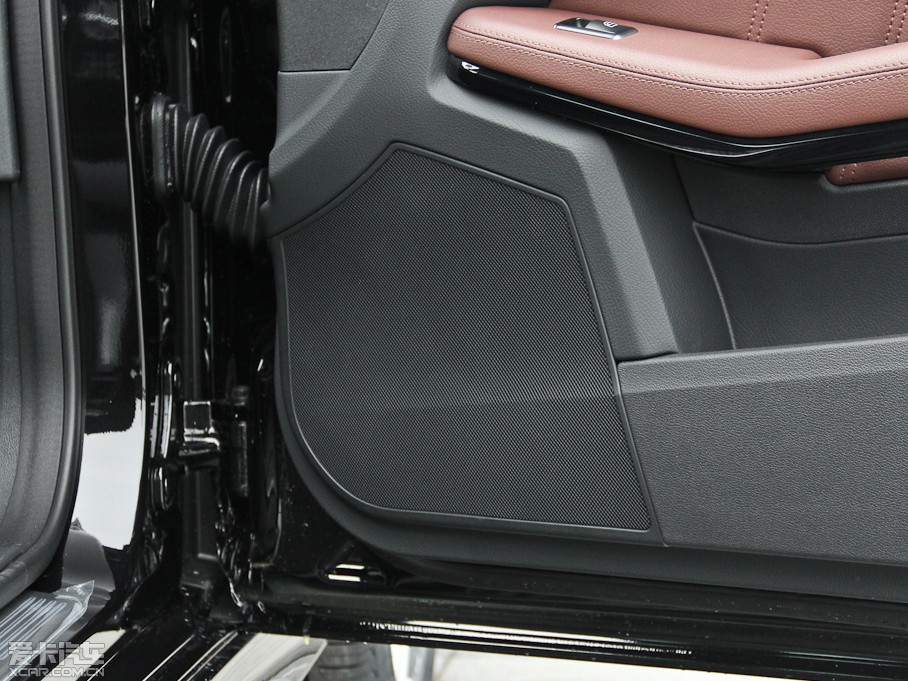 2015YE(j) E 260L \(yn)(dng)A