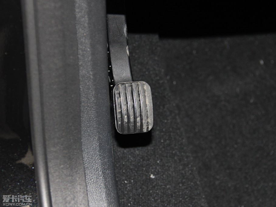 2015YE E 260L \ӺA