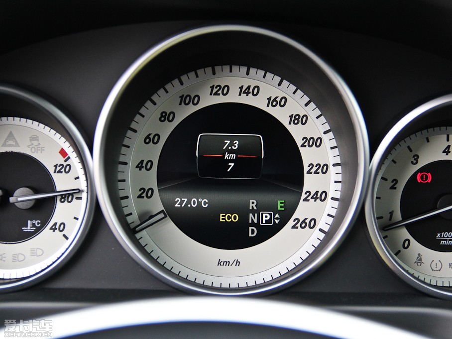 2015YE E 260L \ӺA