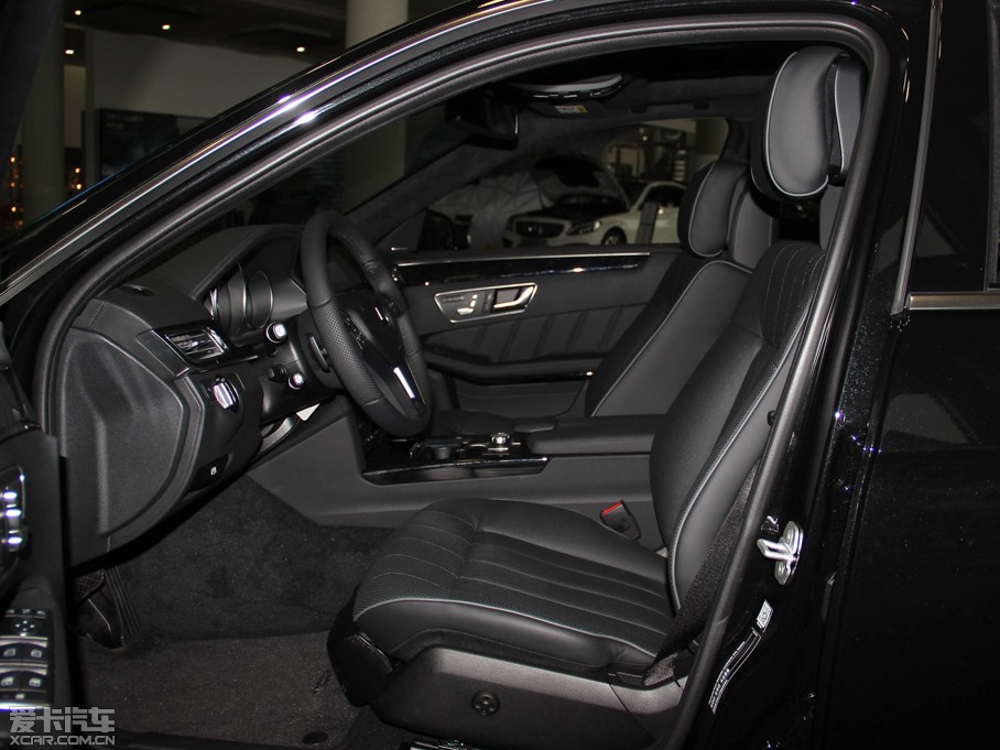 2015YE E 400L 4MATIC \ӺA