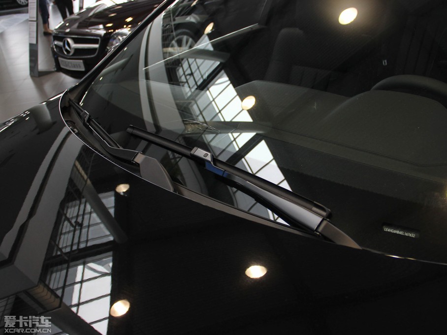 2015YE E 400L 4MATIC \ӺA