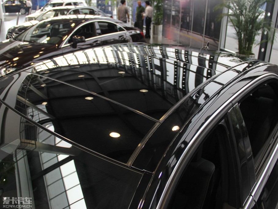 2015YE E 400L 4MATIC \ӺA