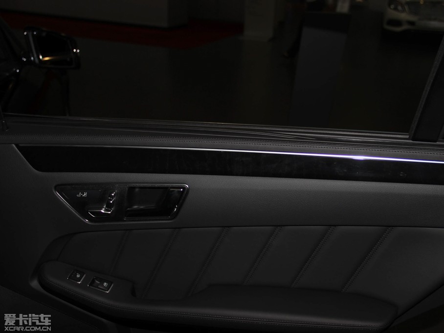 2015��YE��(j��) E 400L 4MATIC �\(y��n)��(d��ng)���A��