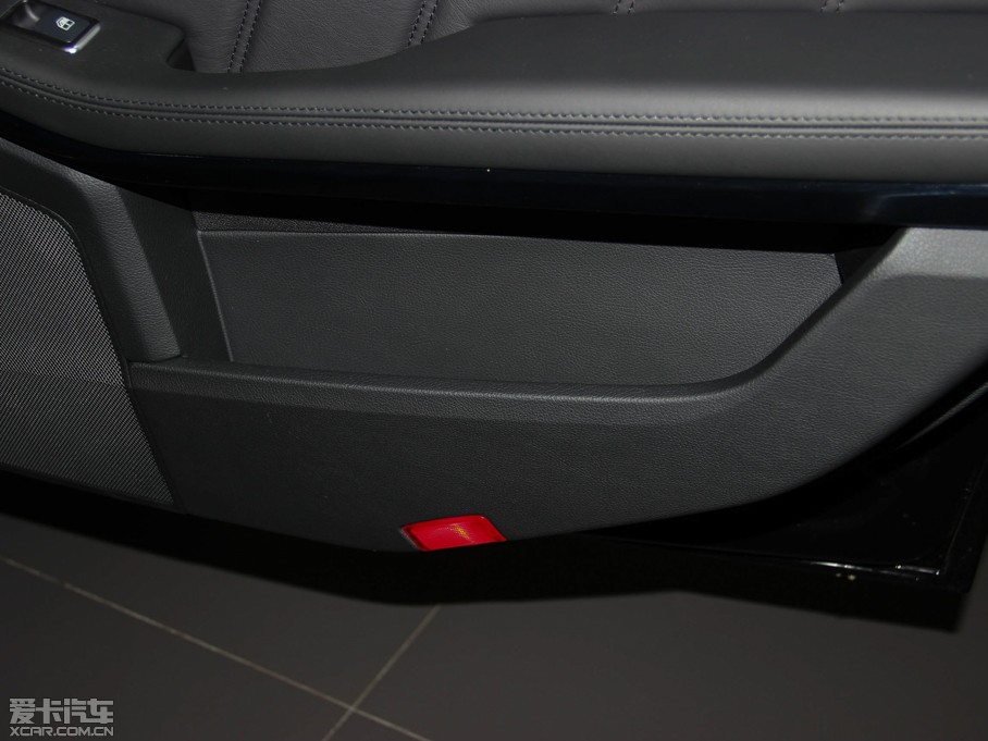 2015��YE��(j��) E 400L 4MATIC �\(y��n)��(d��ng)���A��