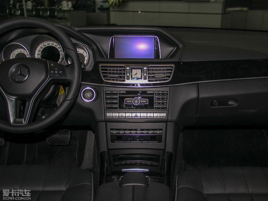 2015YE E 400L 4MATIC \ӺA