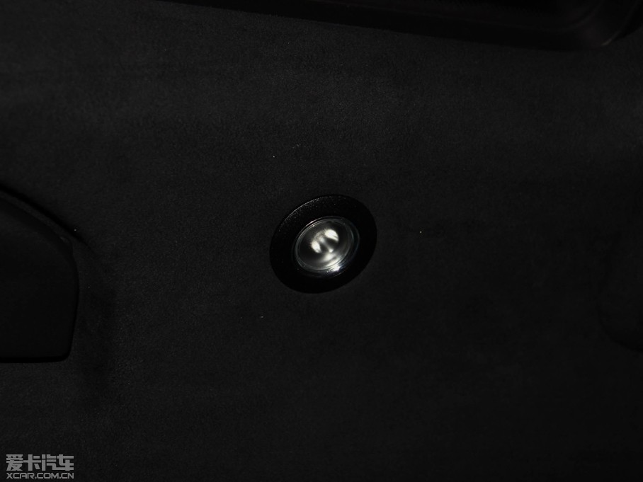 2015YE E 400L 4MATIC \ӺA