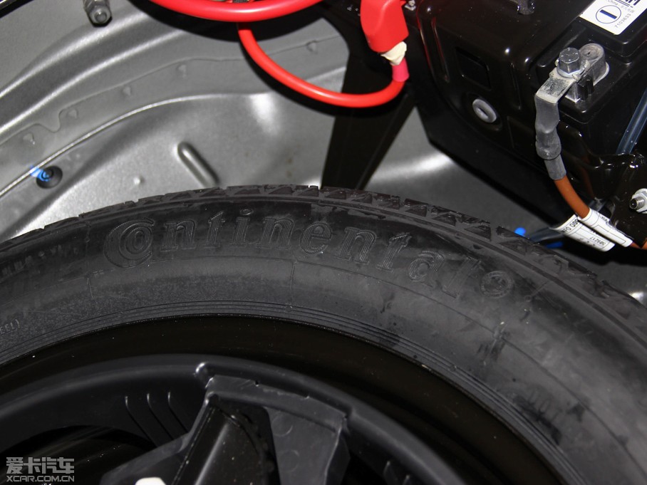 2015YE E 400L 4MATIC \ӺA