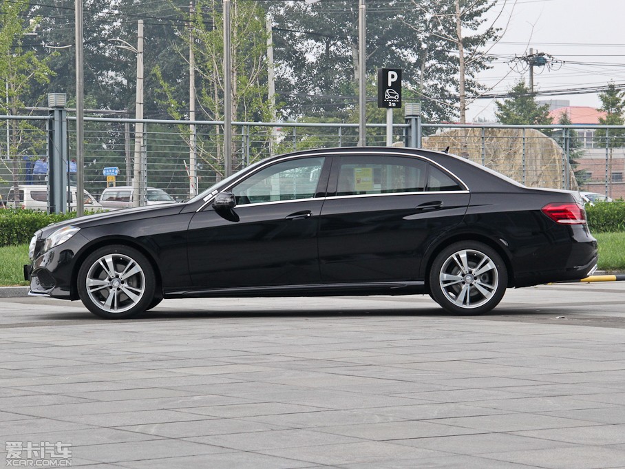 2015YE E 320L 4MATIC \