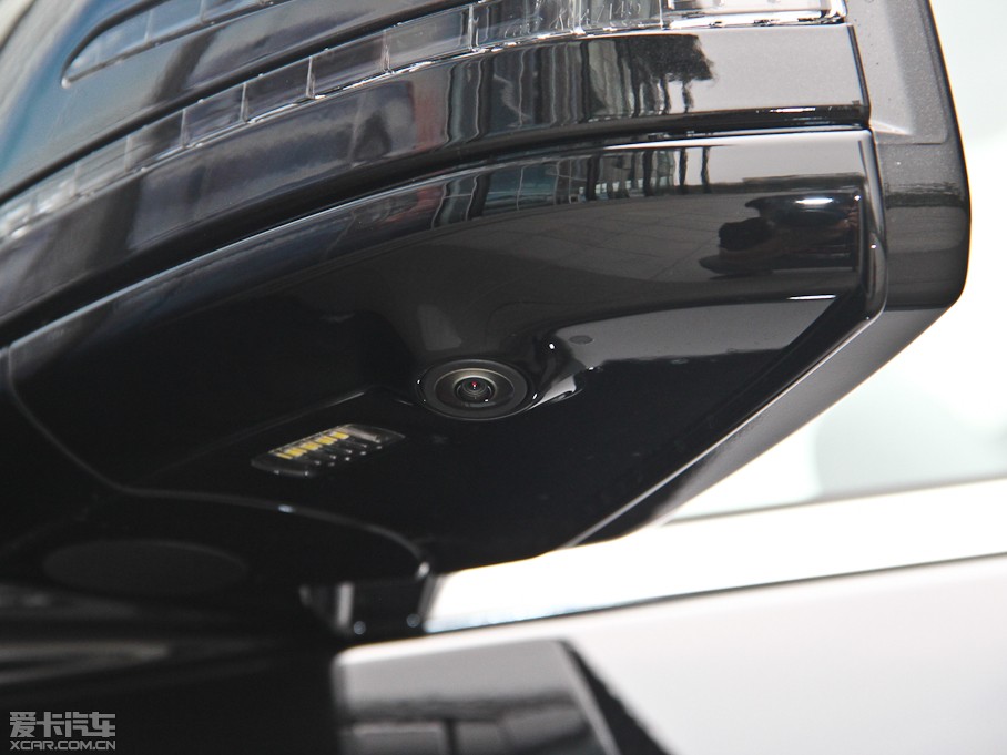 2015YE E 320L 4MATIC \