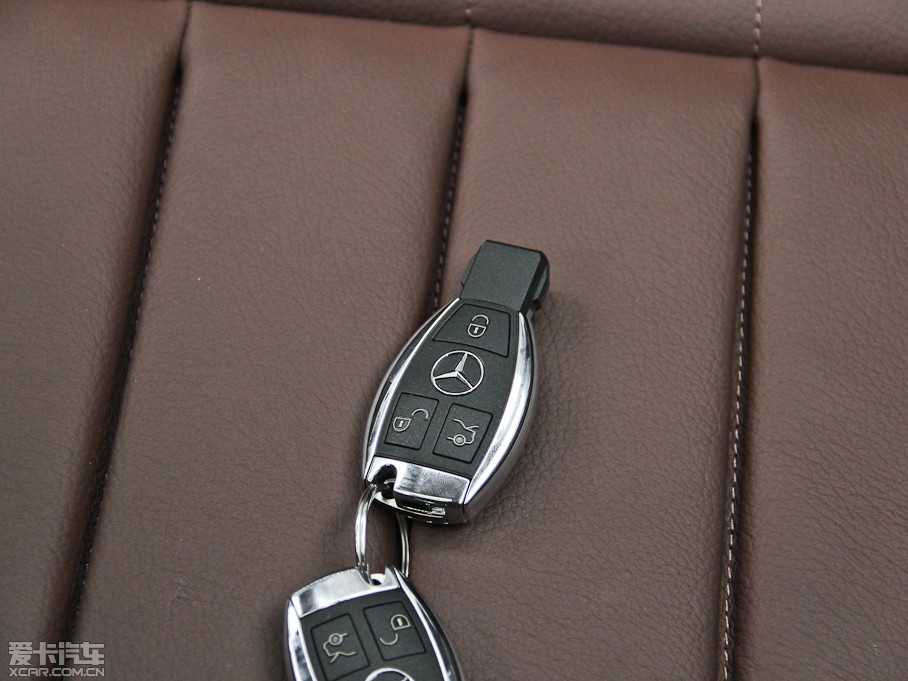 2015YE E 320L 4MATIC \