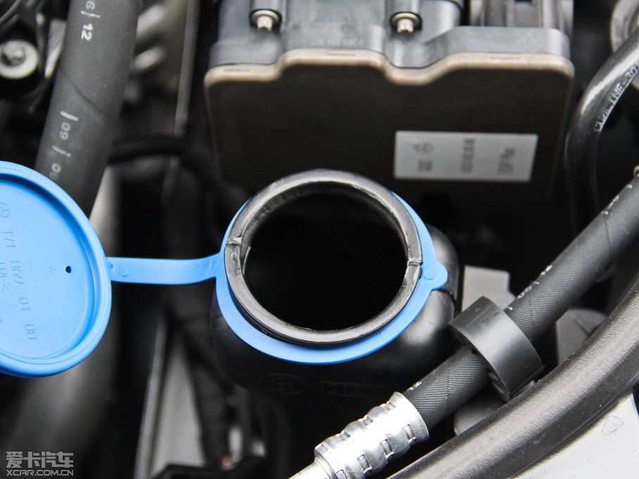 2015YE E 320L 4MATIC \