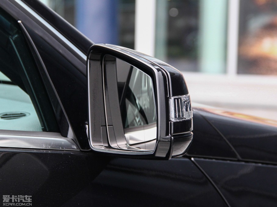 2015��YE��(j��) E 260L �\(y��n)��(d��ng)��