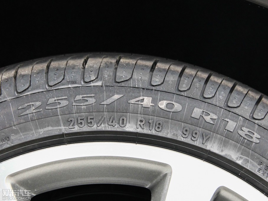 2015��YE�� E 260L �\����