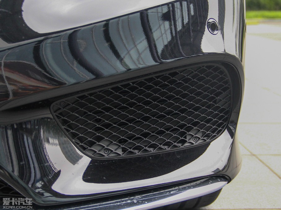 2015��YE�� E 260L �\����