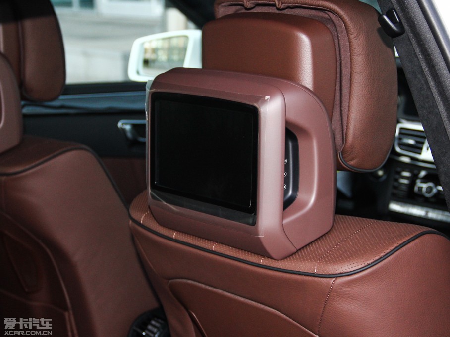 2015��YE��(j��) E 320L �\(y��n)��(d��ng)���A��