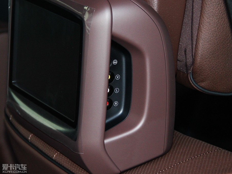 2015��YE�� E 320L �\�Ӻ��A��