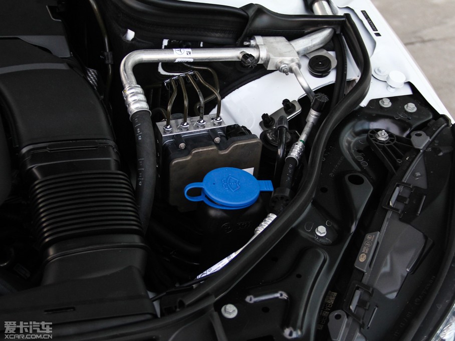 2015YE E 320L \ӺA