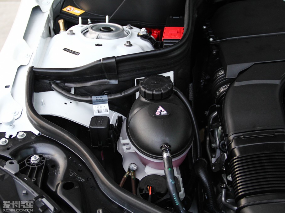 2015YE(j) E 320L \(yn)(dng)A