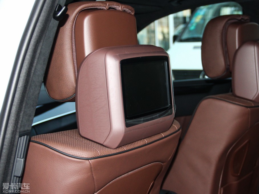 2015��YE��(j��) E 320L �\(y��n)��(d��ng)���A��