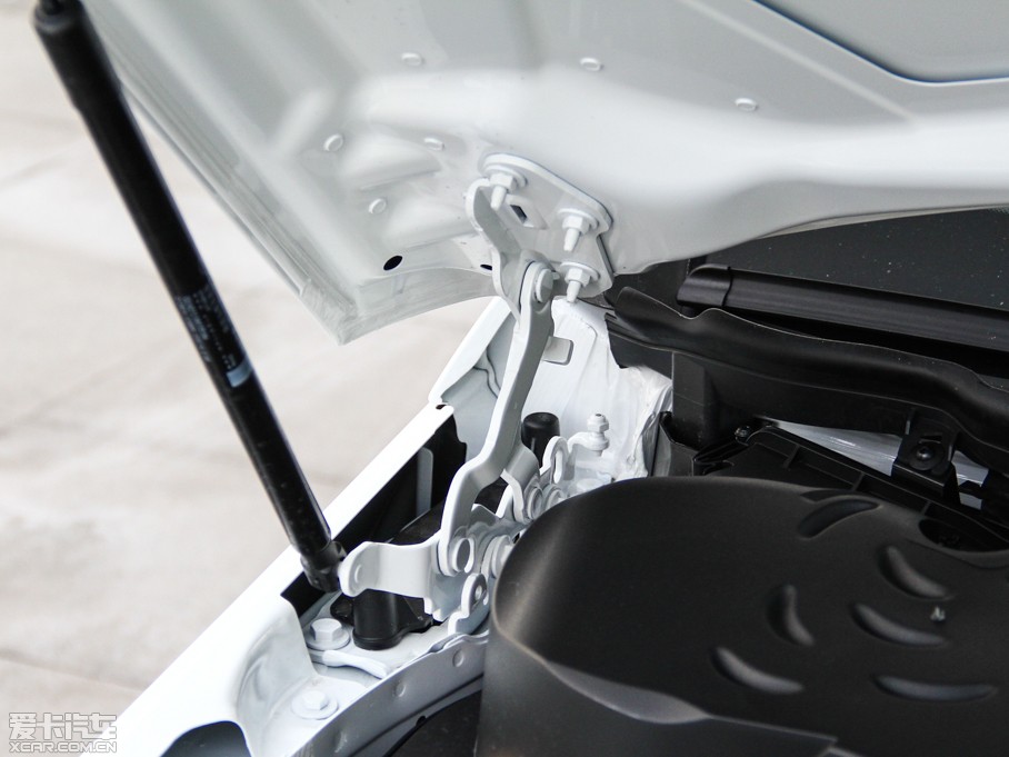 2015YE E 320L \(yn)ӺA