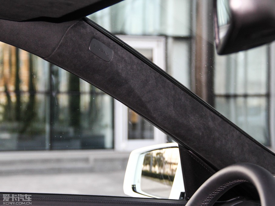 2015��YE��(j��) E 320L �\(y��n)��(d��ng)���A��