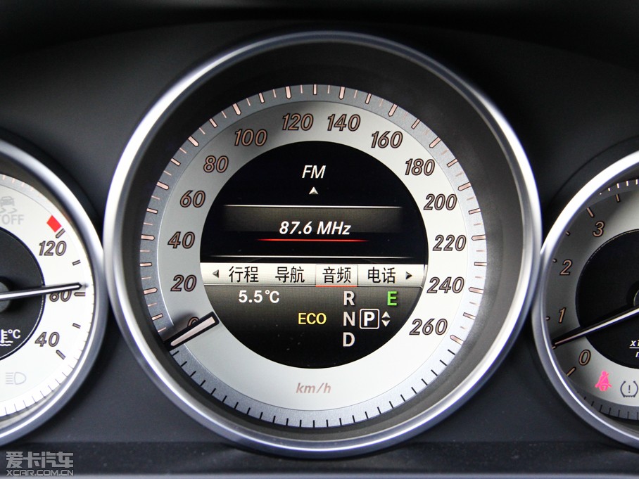 2015��YE��(j��) E 320L �\(y��n)��(d��ng)���A��