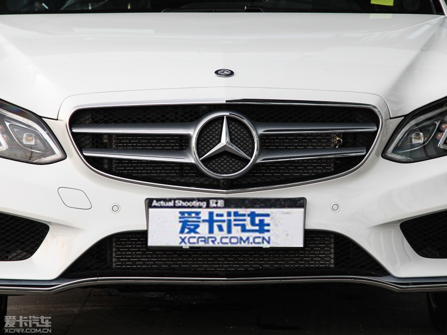 2015��YE�� E 320L �\�Ӻ��A��