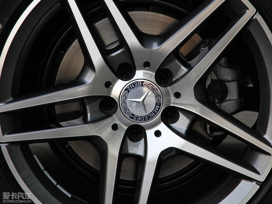 2015YE(j) E 320L \(yn)(dng)