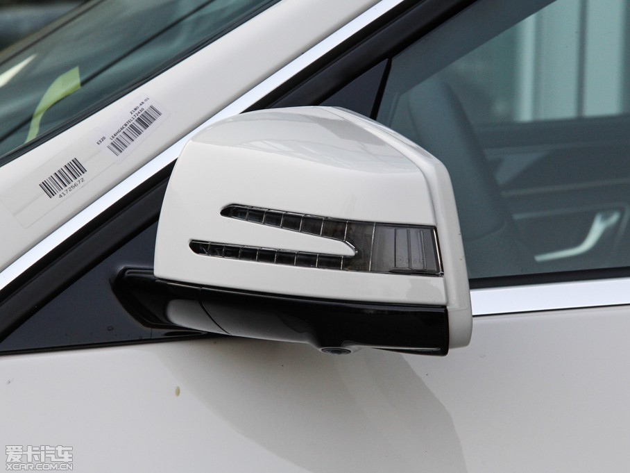 2015��YE�� E 320L �\����