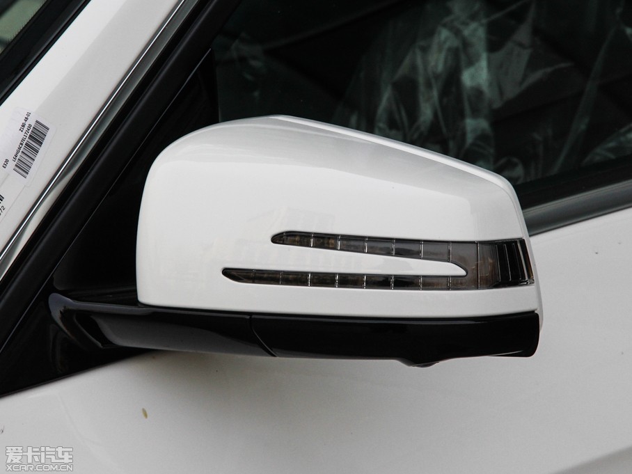 2015��YE�� E 320L �\����