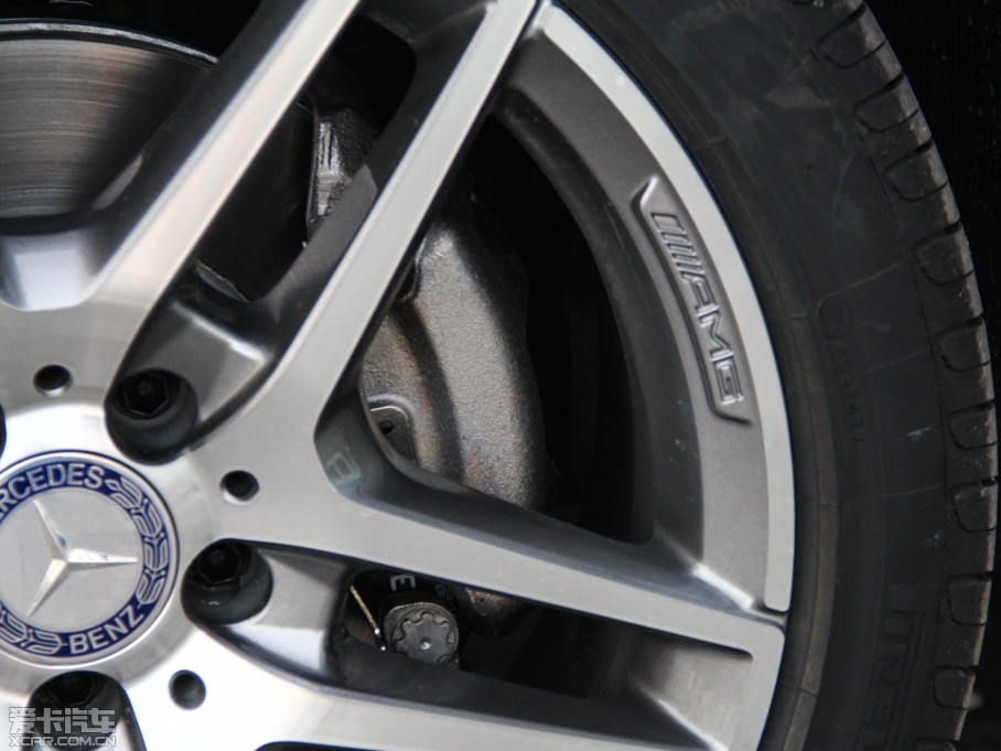 2015��YE�� E 320L �\����