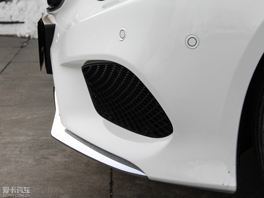 2015YE(j) E 320L \(yn)(dng)