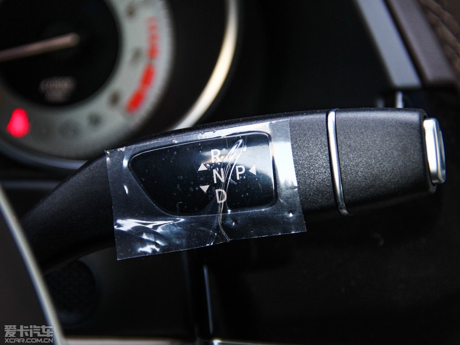 2015��YE�� E 320L �\����