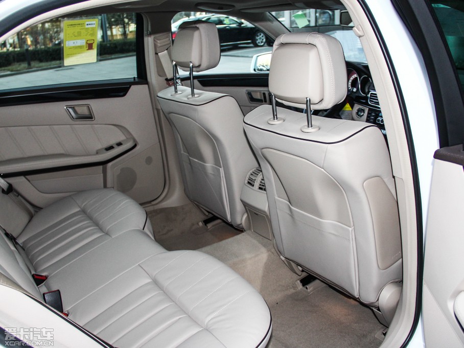 2015YE(j) E 320L \(yn)(dng)