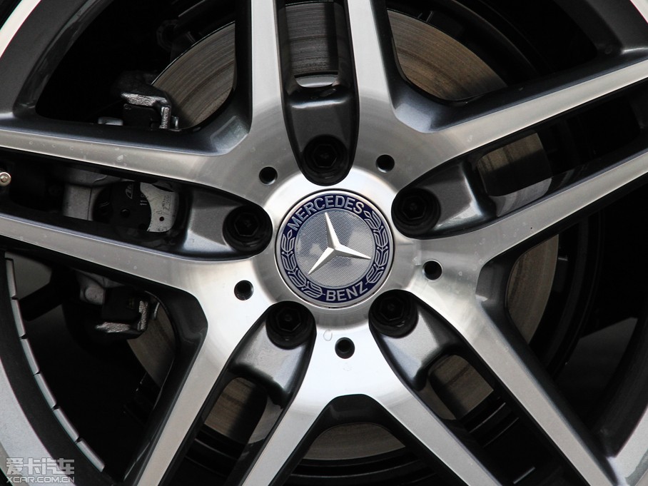 2015YE(j) E 320L \(yn)(dng)