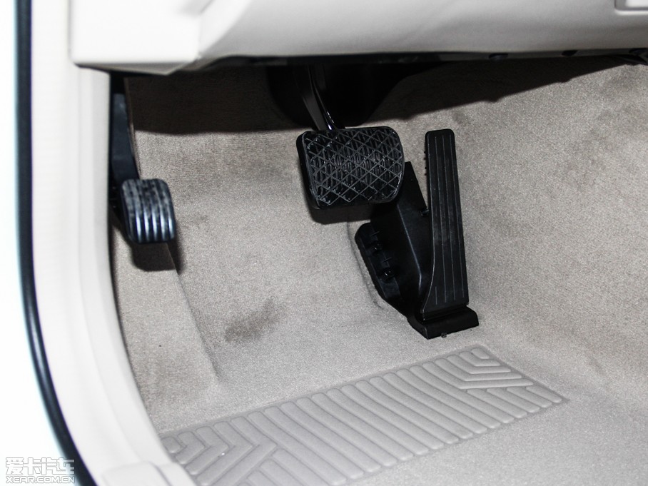 2015YE E 320L \(yn)