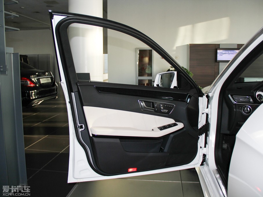 2015YE E 320L 4MATIC