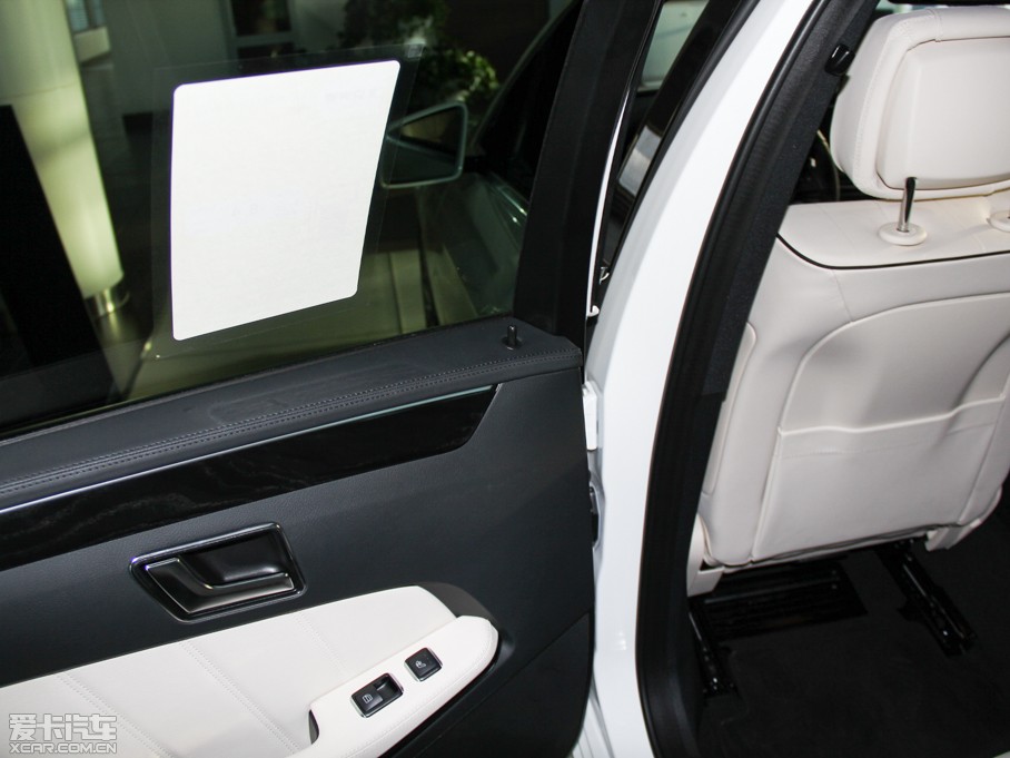 2015YE E 320L 4MATIC