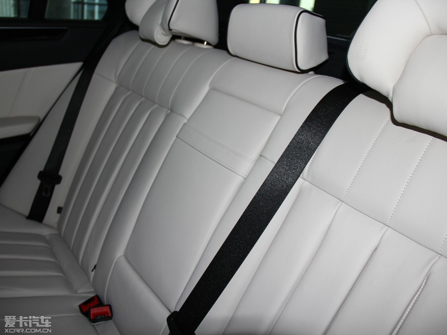 2015YE E 320L 4MATIC